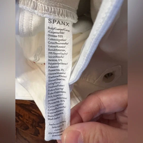 SPANX Stretch Twill Cropped Wide Leg Pant in Bright White Large - Picture 7 of 12